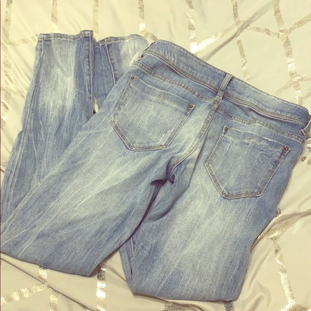 Taylor Jeans stonewashed color